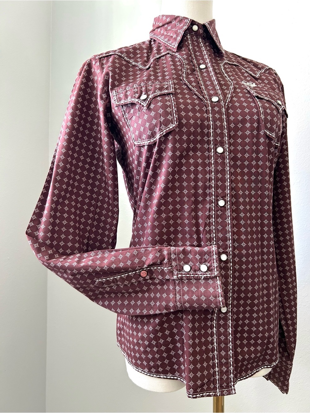 Cruel Girl Brown Dainty Geometric Floral Print Snap Front Western Equestrian Rod